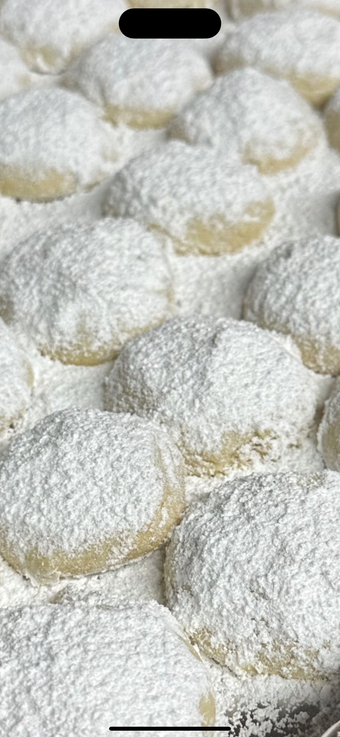 Butter Cookies with almonds (Kourabiedes)