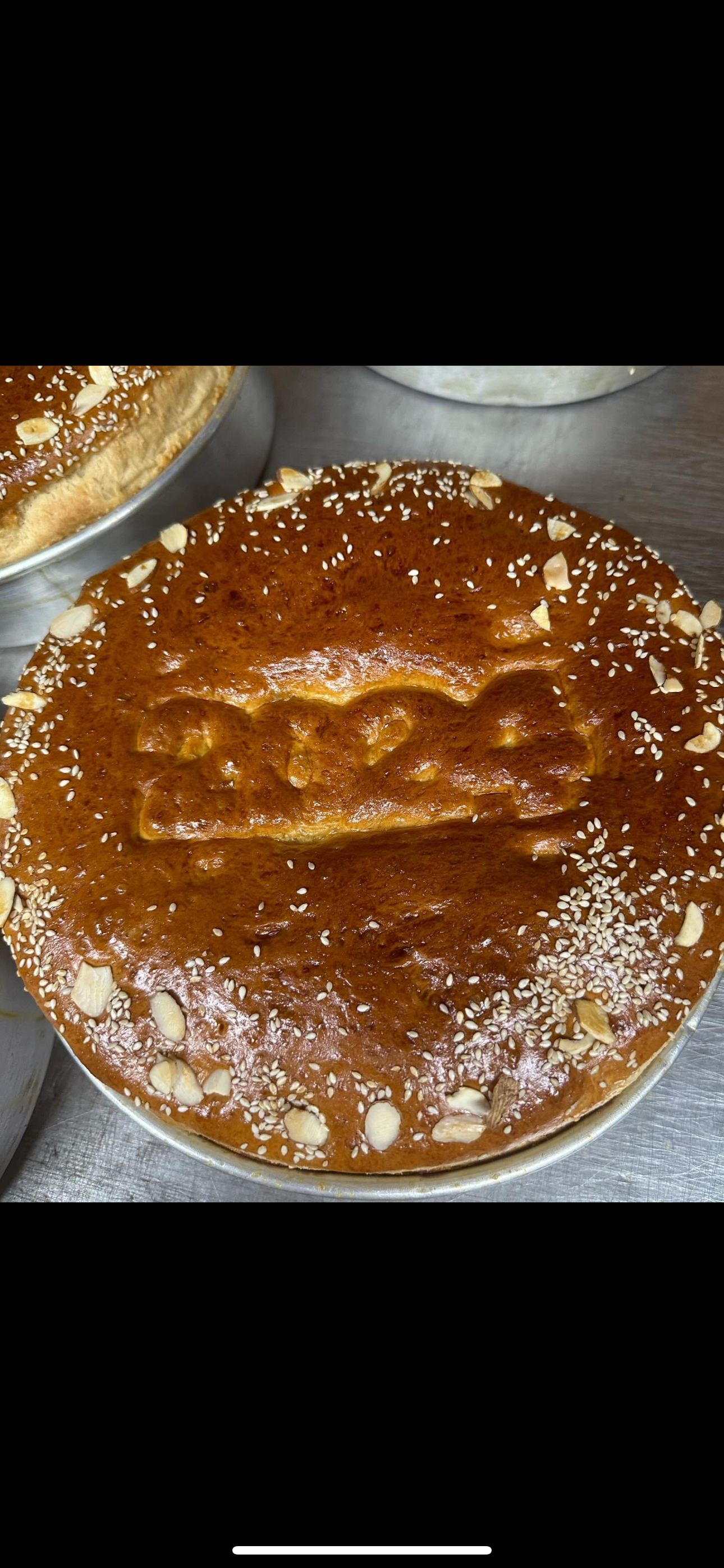 2 lbs round Artous/Vasilopita